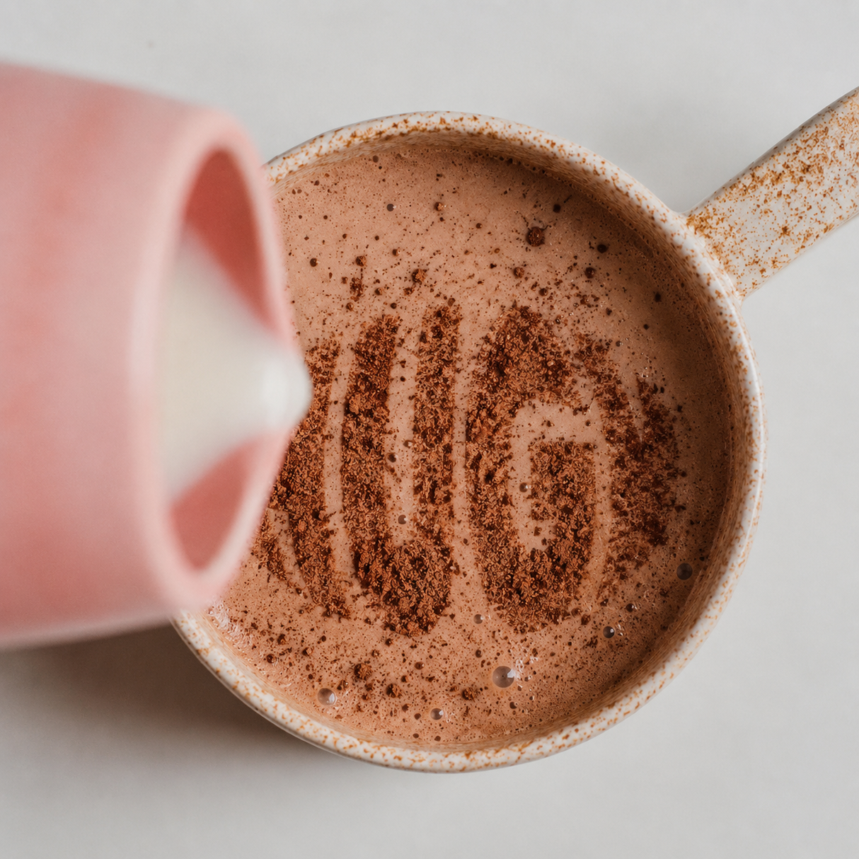 Macaccino - Bio